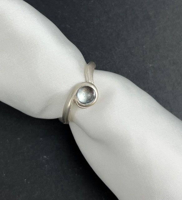 La Recolte Ring with Aquamarine Cabochon Size 7.5 La Recolte Ring with Aquamarine Cabochon Size 7.5