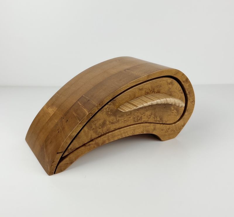 Comet Box : Toasted Curly Birdseye Jewellery Box