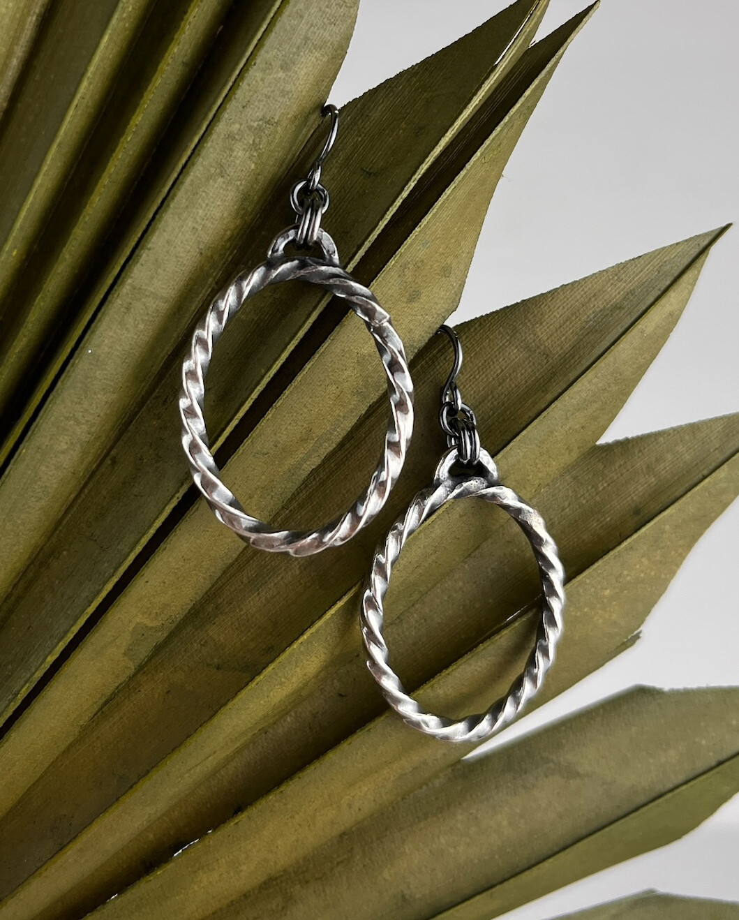 Twisted Oval Hoops, Size: Small