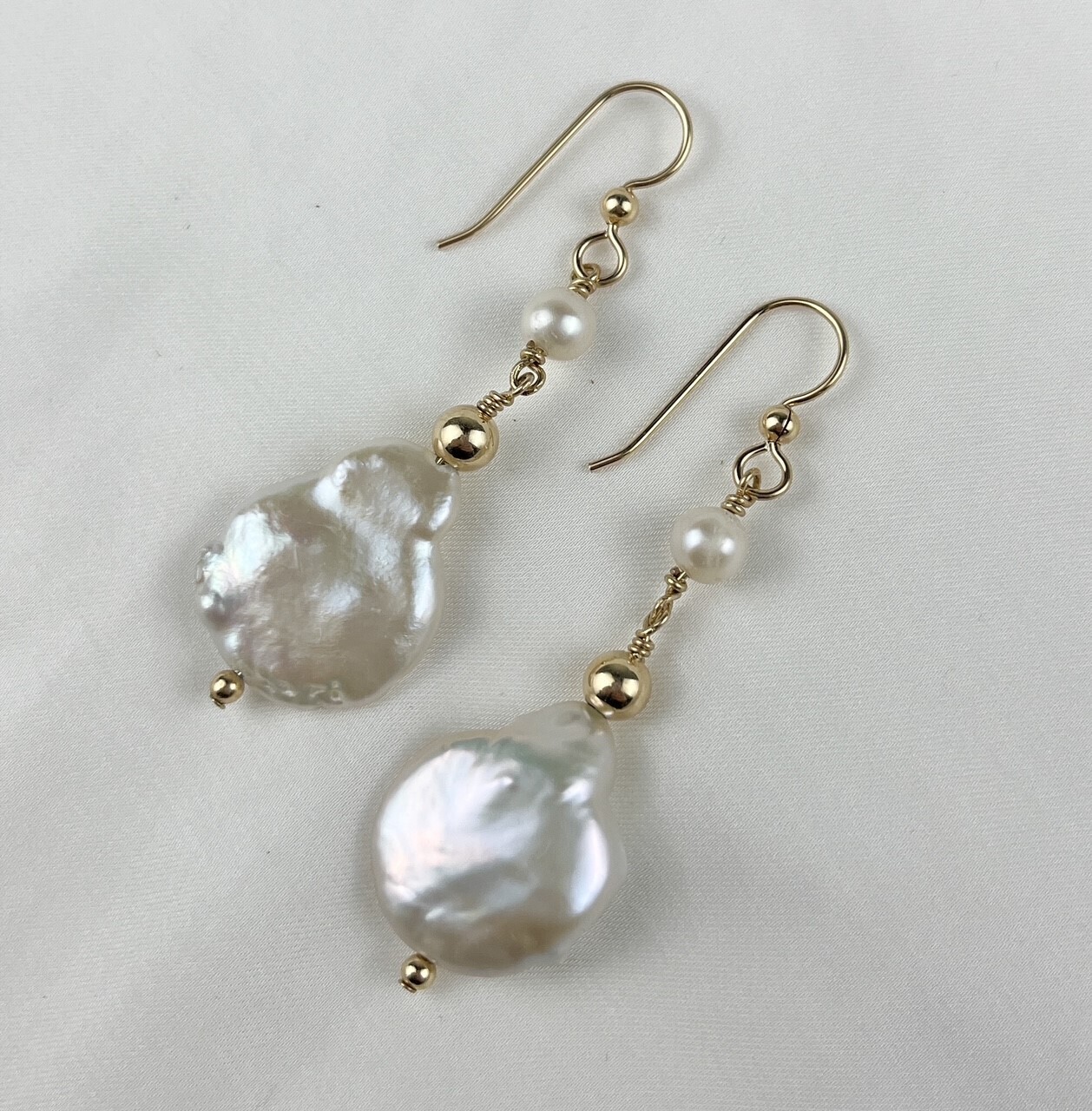 14K gold and Pearl Earrings, Option: A