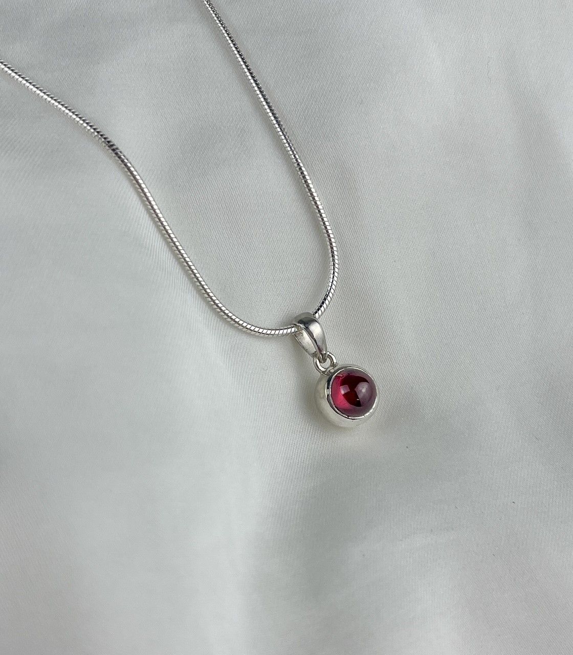 Dimitri Gagnon Morris Saint John New Brunswick Canada Canadian Jewelry Handworks Rhodolite Garnet Cab Silver Node Pendant