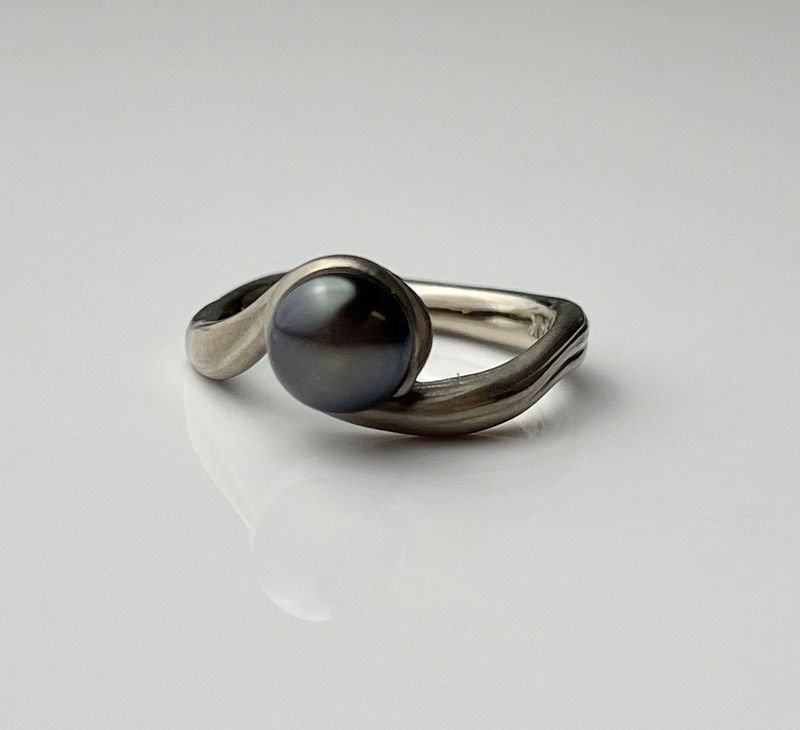 Dimitri Gagnon Morris Saint John New Brunswick Canada Jewelry Handworks Palladium White Gold Swirl Keshi Tahiti Pearl Ring 
