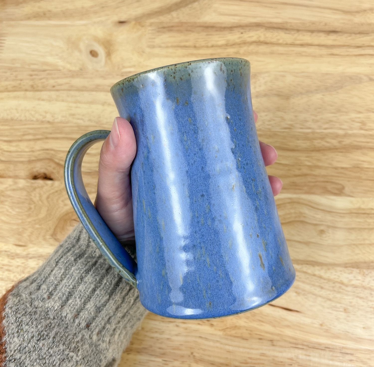 Tapered Pottery Mugs, Glaze/Size: Large Blue