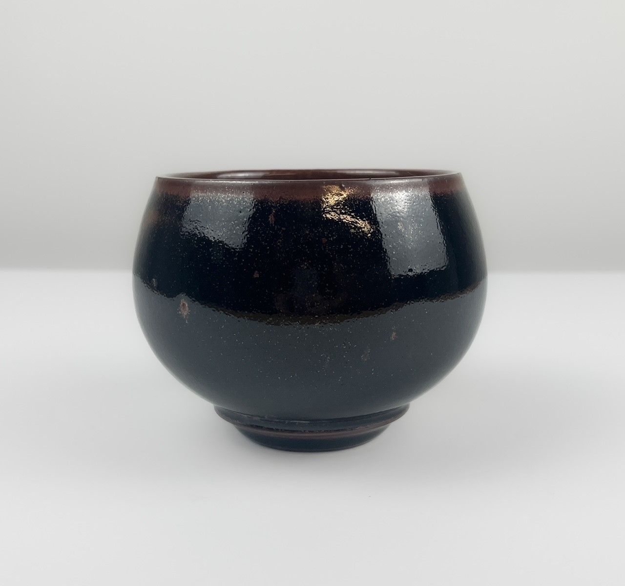 Pottery Tea Bowl, Option: Tenmoku Tea Bowl Black/Brown Rim 4.25" Diameter