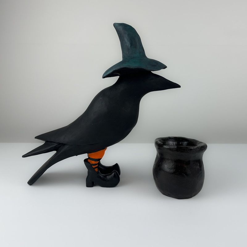 Coven Corvid with Cauldron Accessory