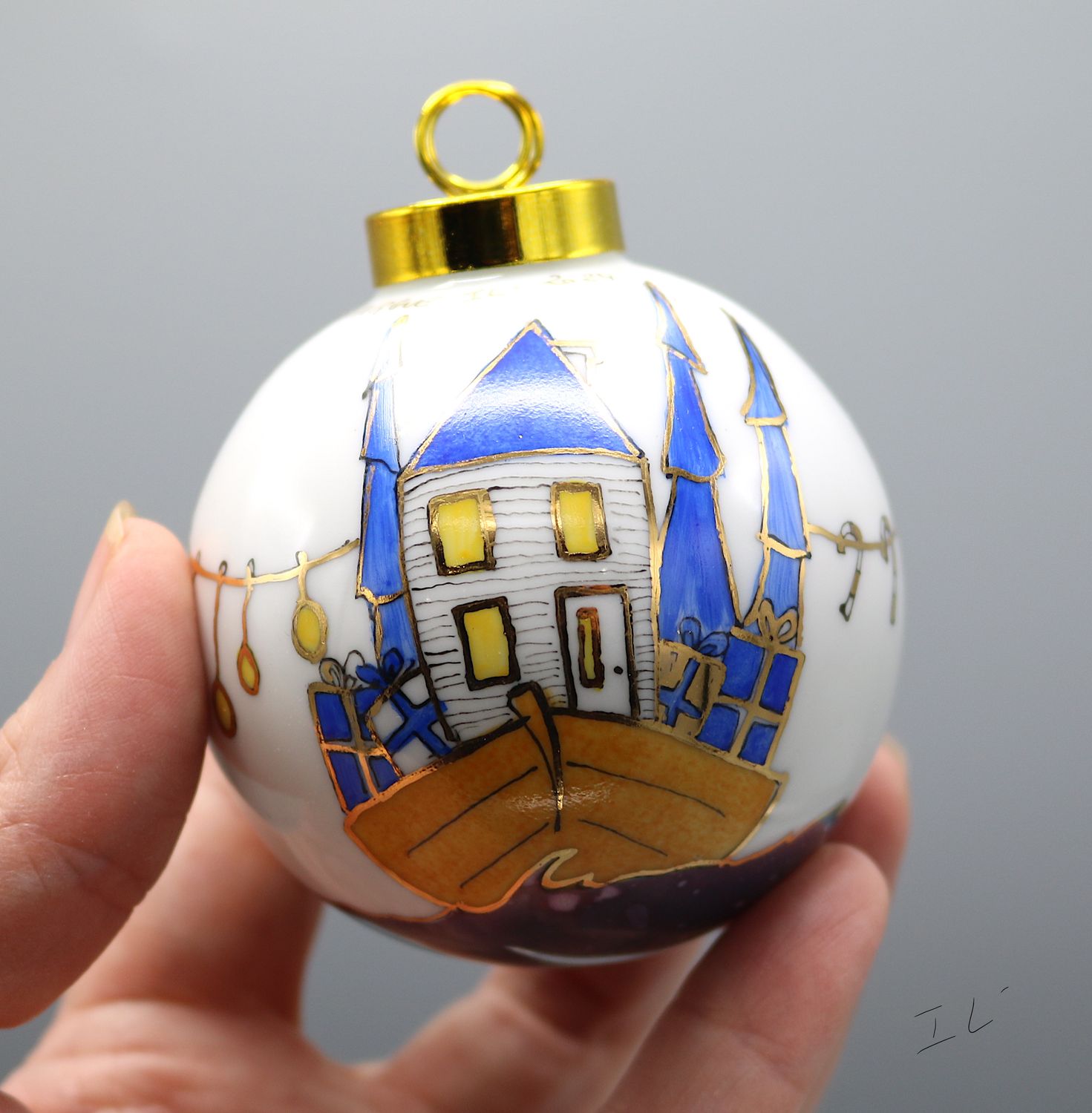 Ornament Porcelain &amp; Gold Hand Painted