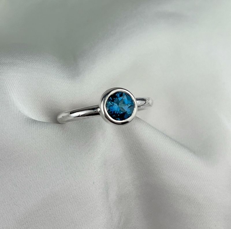 Dimitri Gagnon Morris Saint John New Brunswick Canada Canadian Jewelry Handworks Silvermith Blue Topaz Ring Sterling Silver