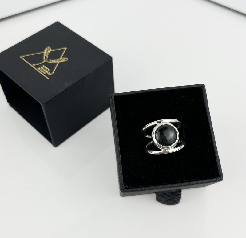 Black Jade Between 2 Bands Ring, 925 &amp; 999 Sterling Silver