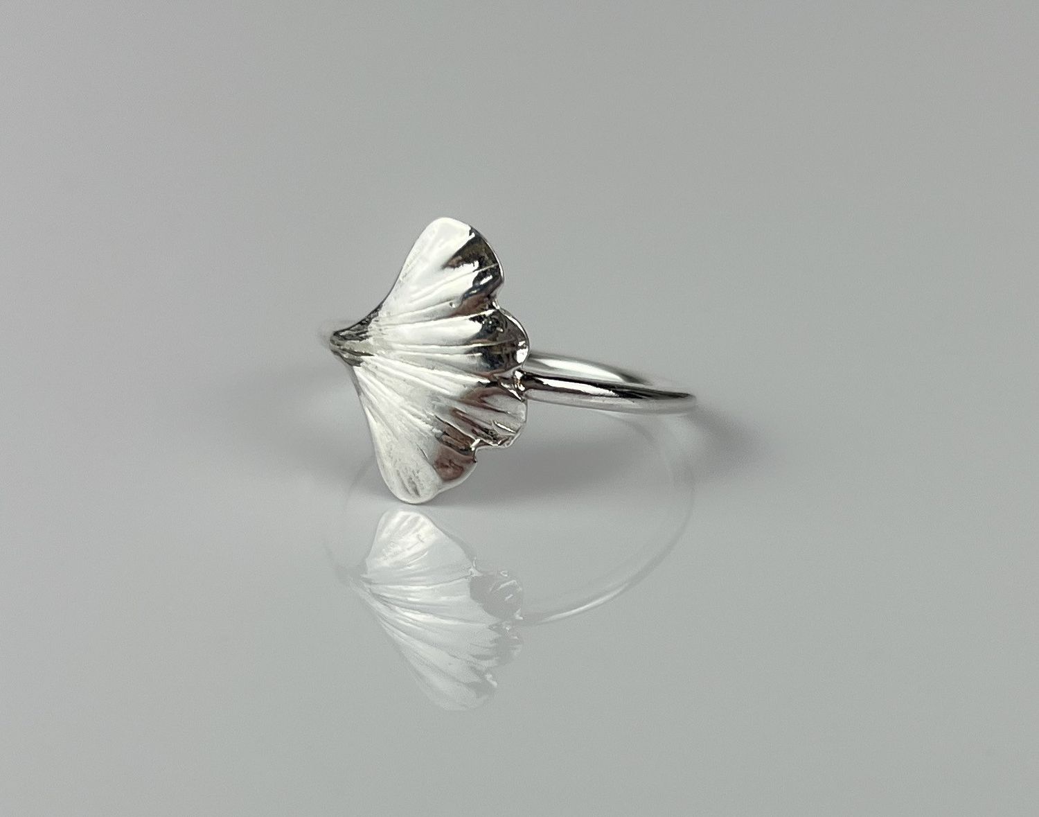 Mini Gingko Ring Sterling Silver