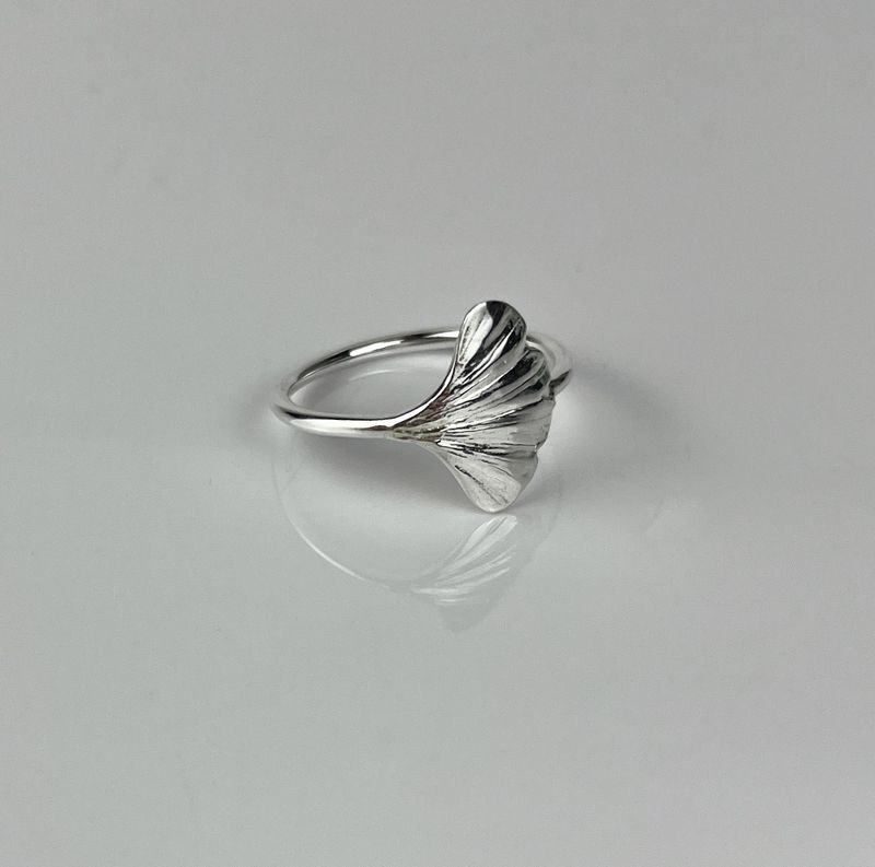 Mini Gingko Ring Sterling Silver