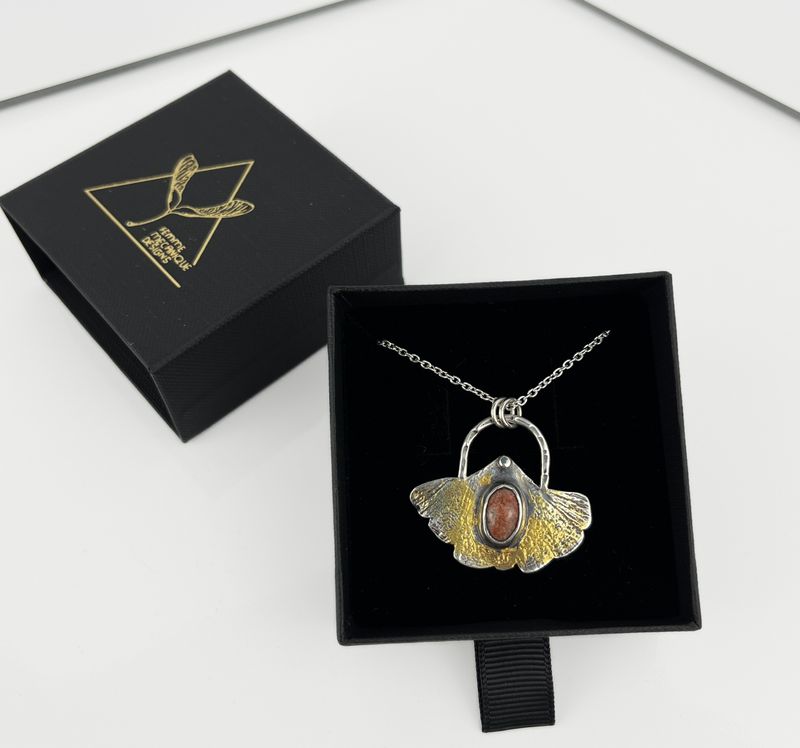 Thulite and Kem-boo Gingko Necklace, 925 &amp; 999 Sterling Silver &amp; 23.5K