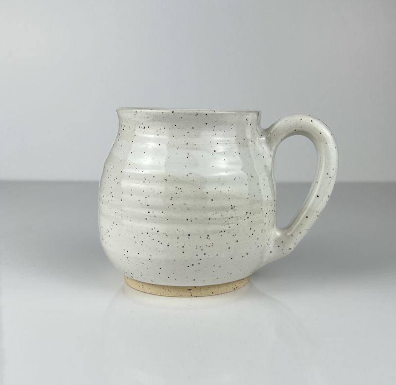 Medium Pottery Mug White Collection