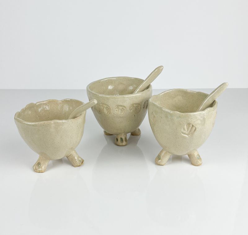 Three-Legged Pinch Pot with Mini Spoon Three-Legged Pinch Pot with Mini Spoon