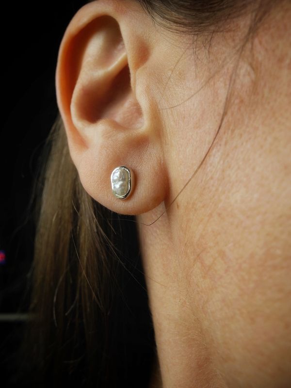 Pearl Floral Drip Stud Earrings