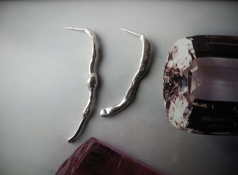 Cuscata Stud Earrings