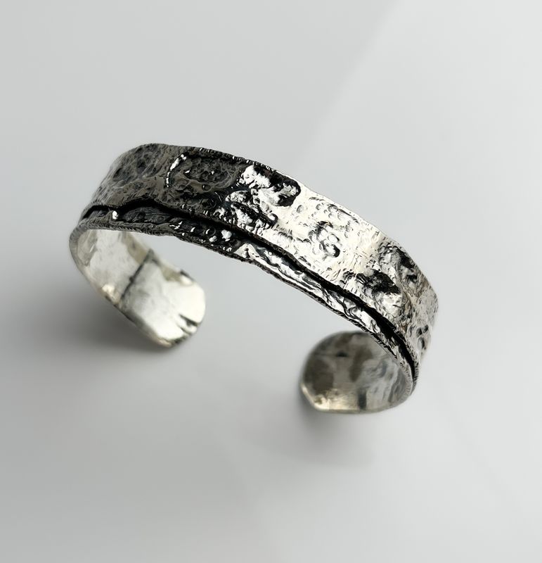 Sterling Silver Bracelet, 3/4" Tube air chased Size 10