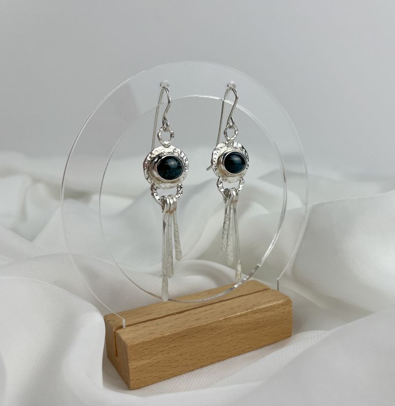 Oval Bloodstone with Hammered Paddle Drop Earring
