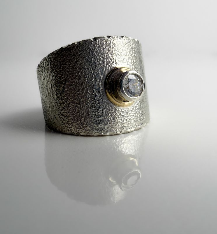 14k Gold, SS Moissonite Ring Size 9