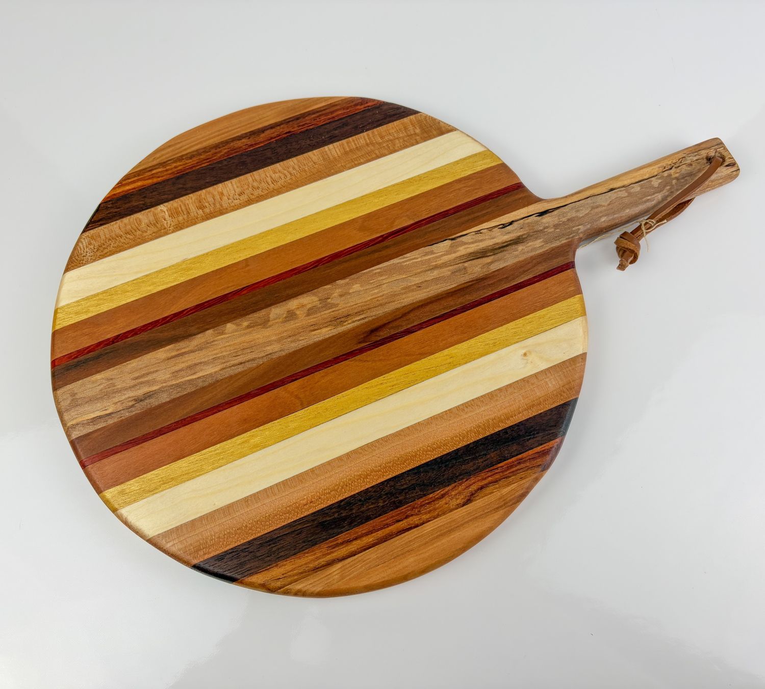 Round Cheese Board with Handle