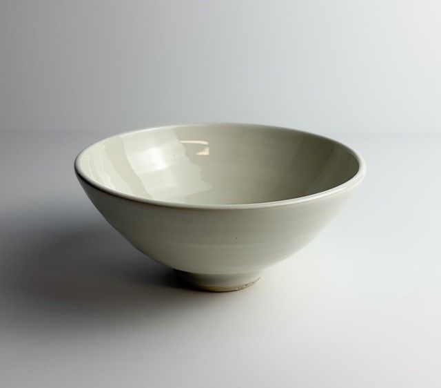 Ivory Pottery Bowl Collection