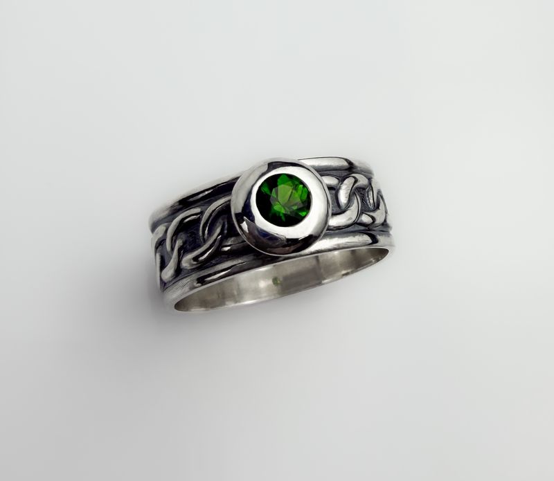 Wide Band Chrome Diopside Ring SS Size 6.75