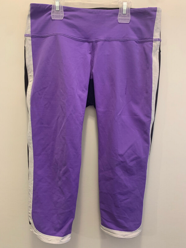 LULULEMON capri leggings