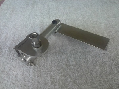 Antenna Mount Single Post Offset With Conventional Bracket 004A