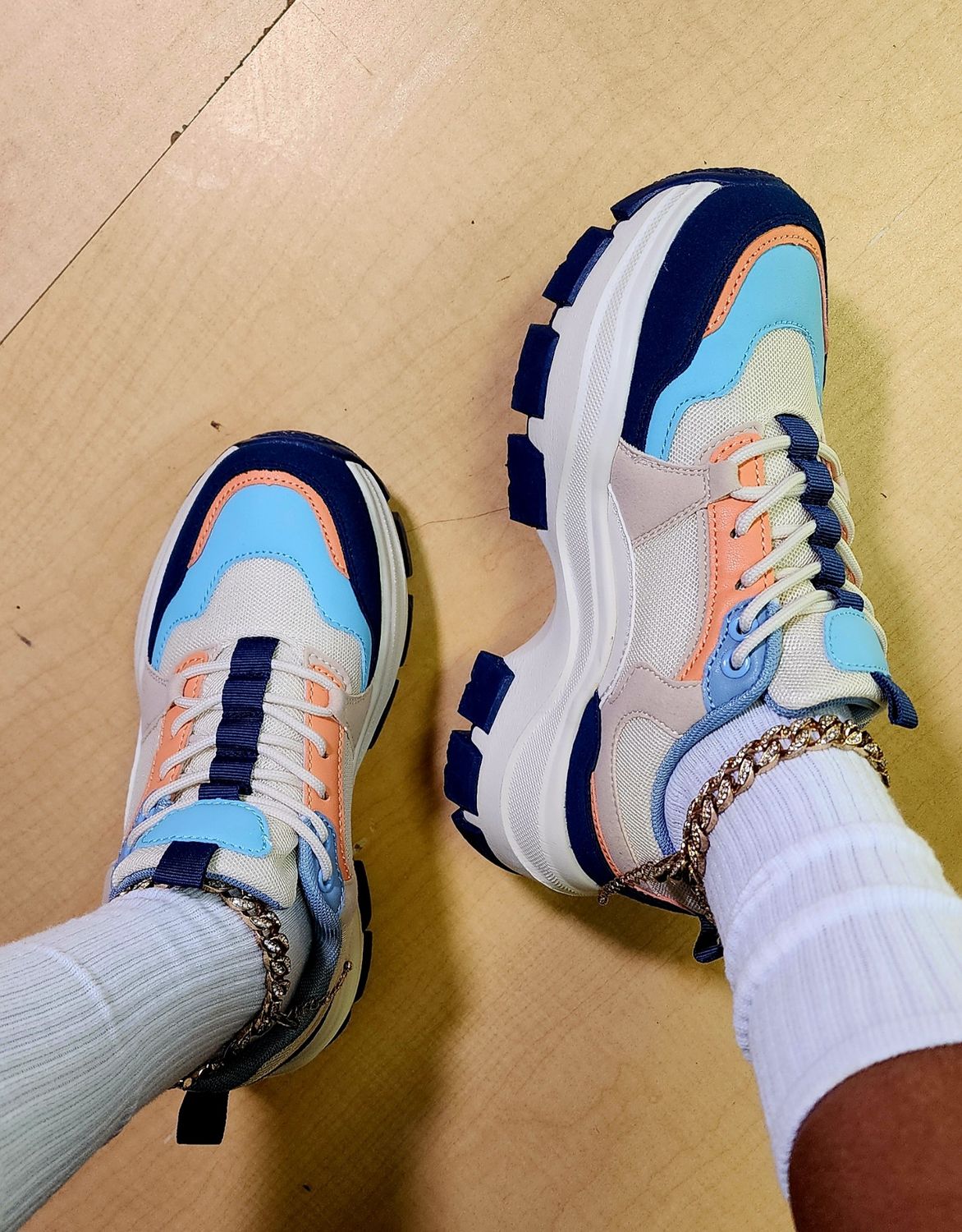 Maxy sneakers