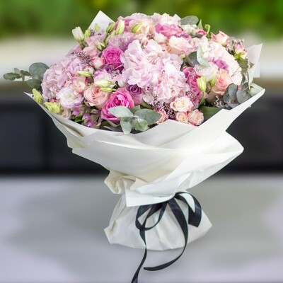 Bouquet Rococo, Pink Tones