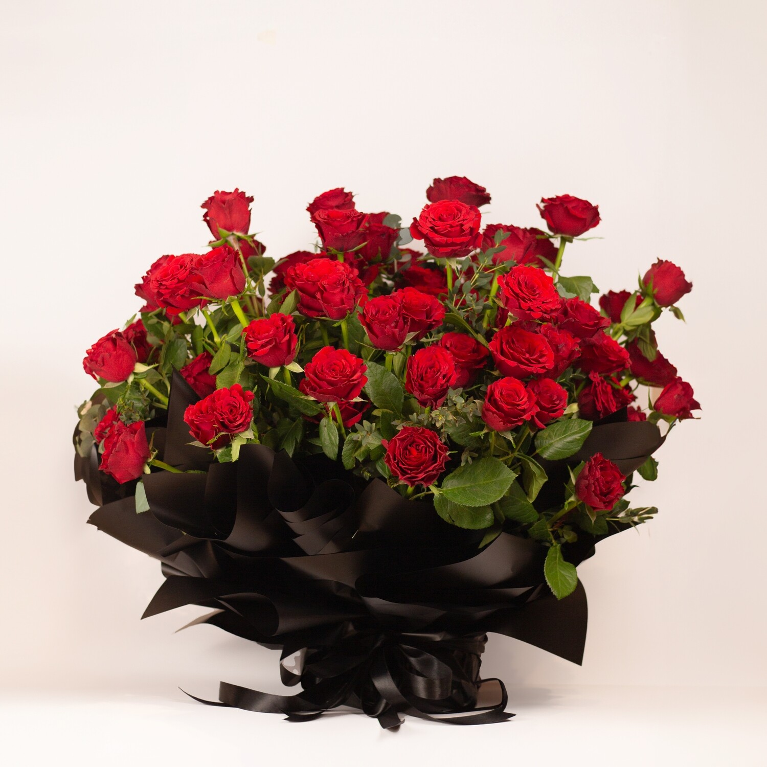 Classic Large Red Roses Bouquets