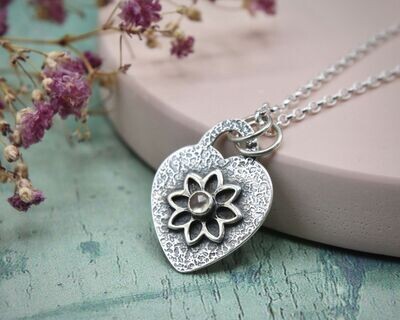 Love Heart And Flower Necklace