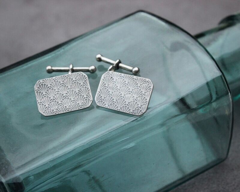 'Fabulous Fans' Art Deco Style Rectangular Chain & T-Bar Silver Cufflinks
