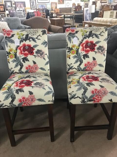 Gorgeous Pair of Chairs!