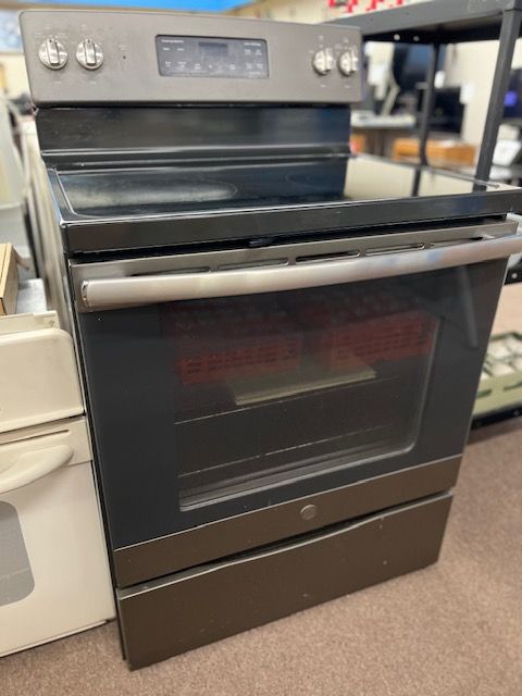 GE Glass Cooktop Black/Slate Electric Range