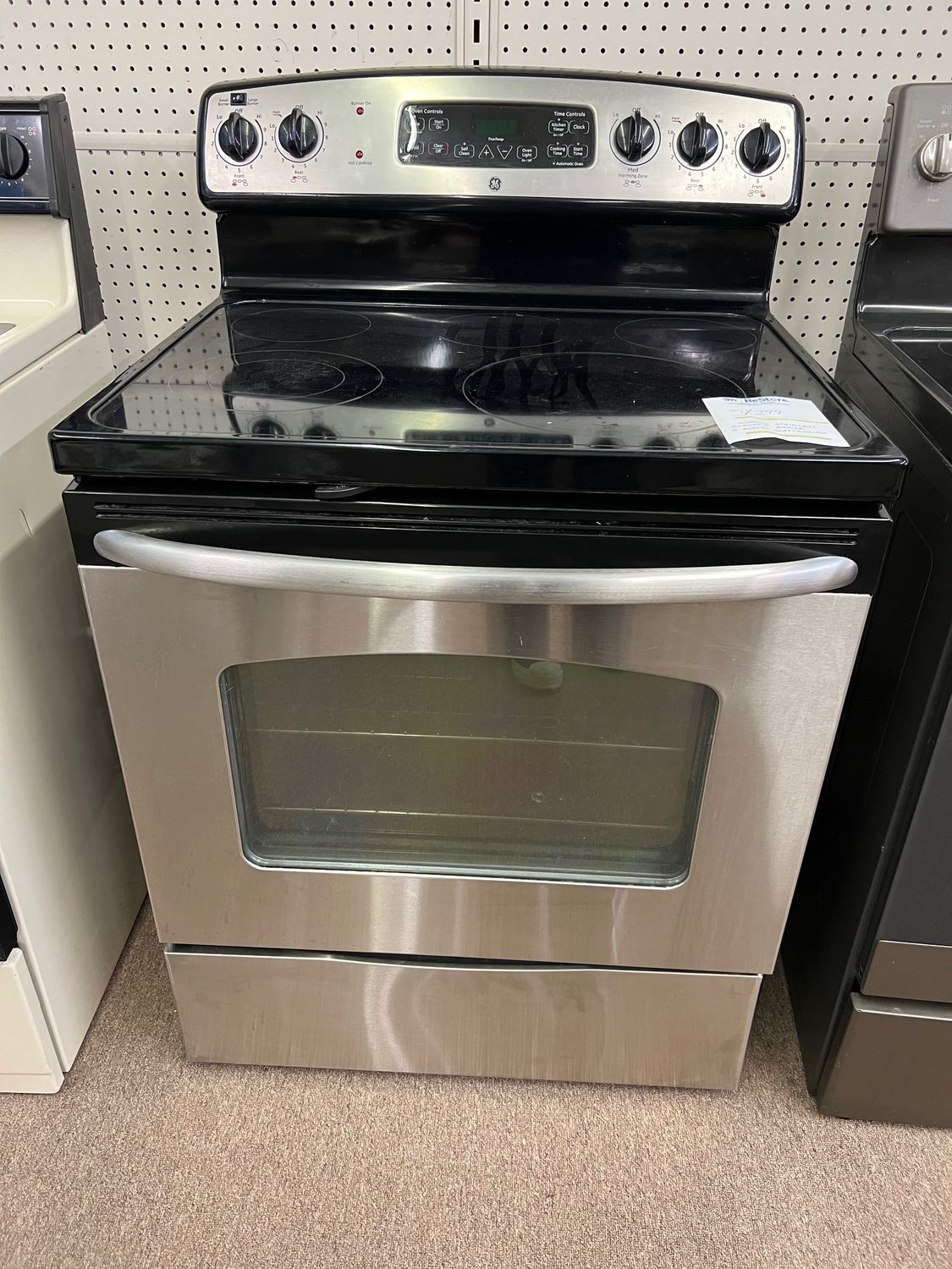 GE Stainless/5 burner glass cooktop electric range