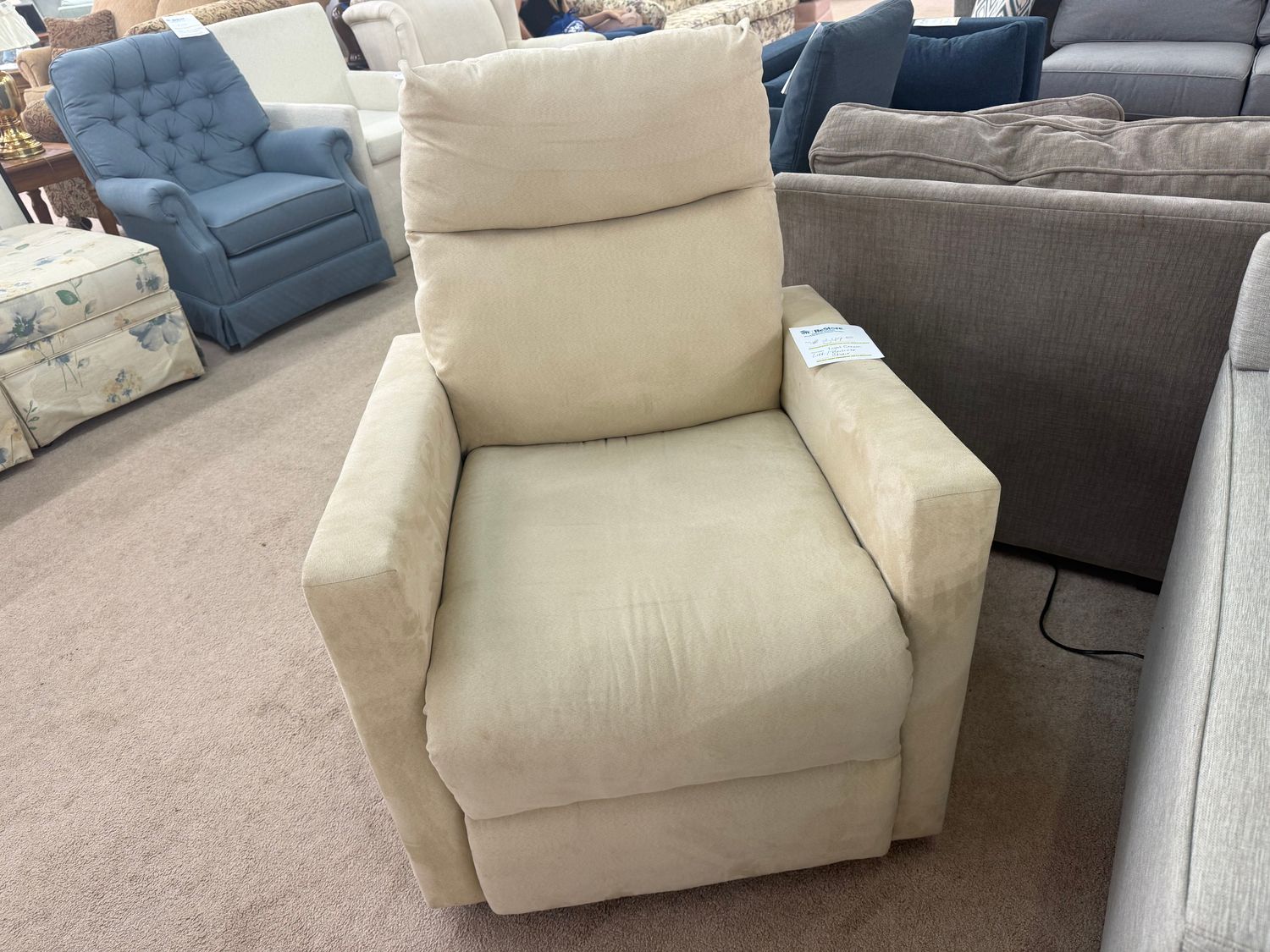Cream Lift Chair