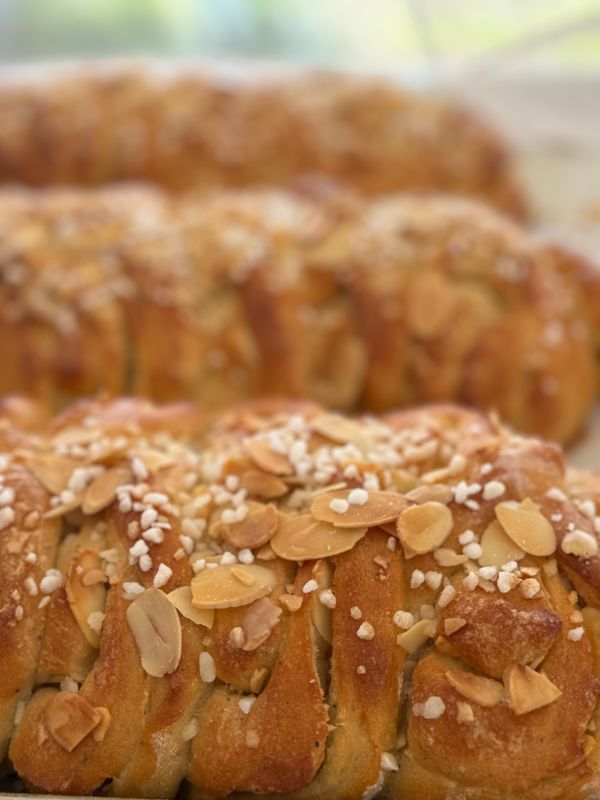 Almond Vanilla Pulla( Finnish cardamom bread)