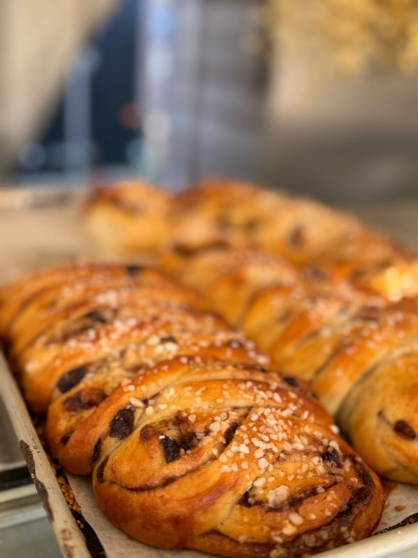 Cinnamon Raisin Pulla( Finnish cardamom bread)