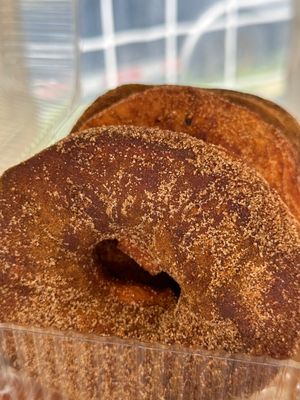 Old Fashioned Cinnamon Sugar Donuts 4Pk