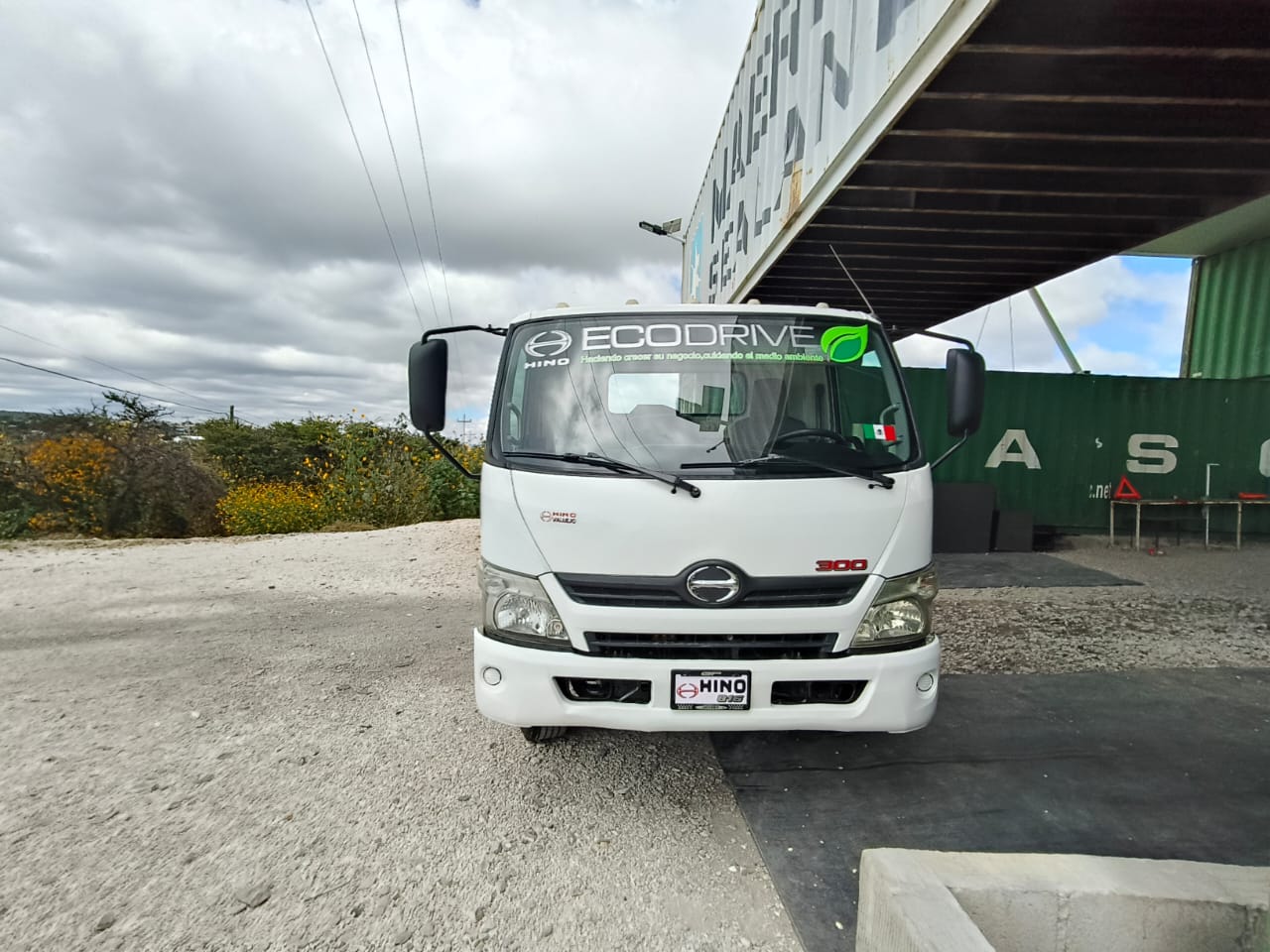 Hino 300 816 2017