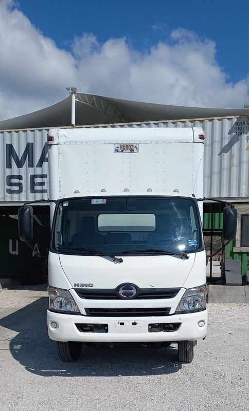 Hino 300 816 2017