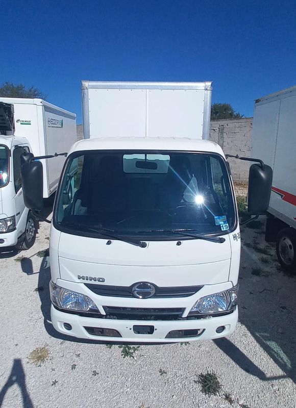 Hino 300 514 2019