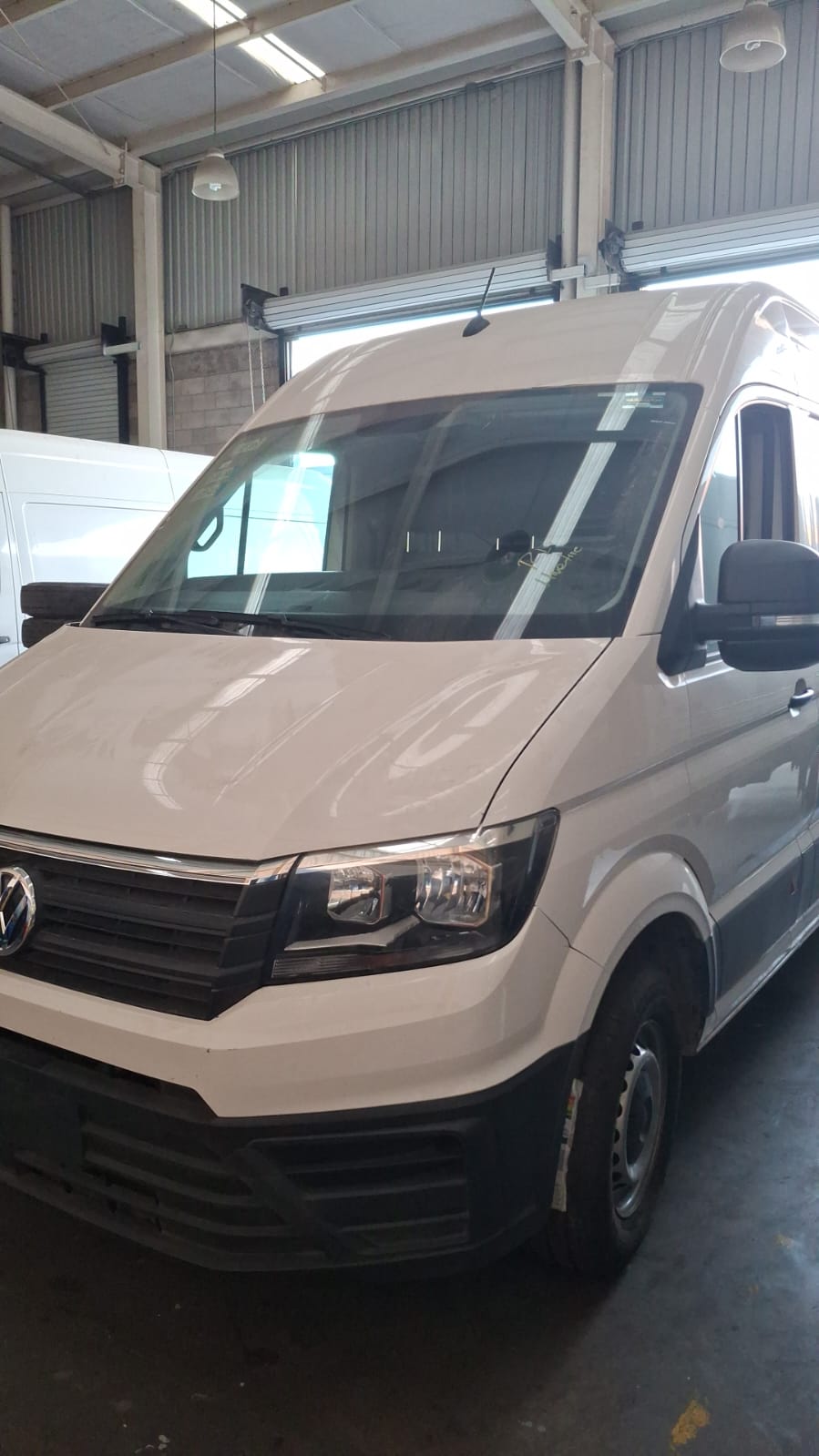 Modelo: VolksWagen Cfrafter 4.9T 2022