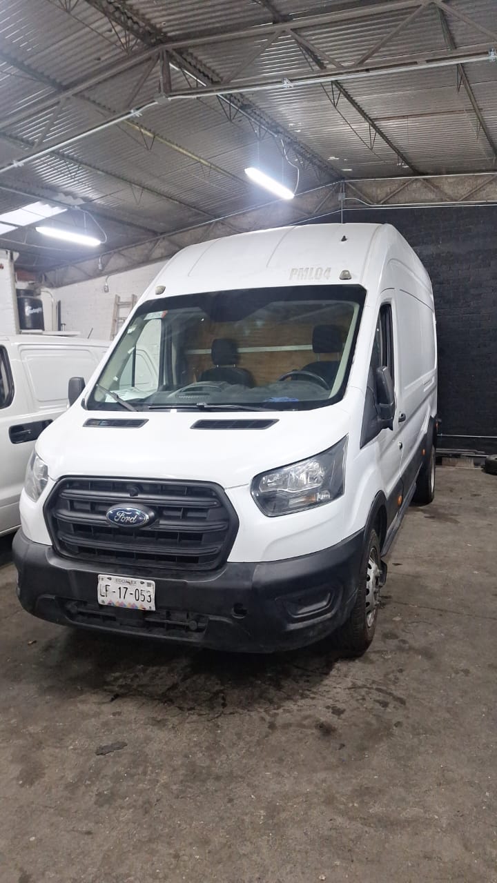 Modelo: Ford Transit Cargo Van Jumbo 2020