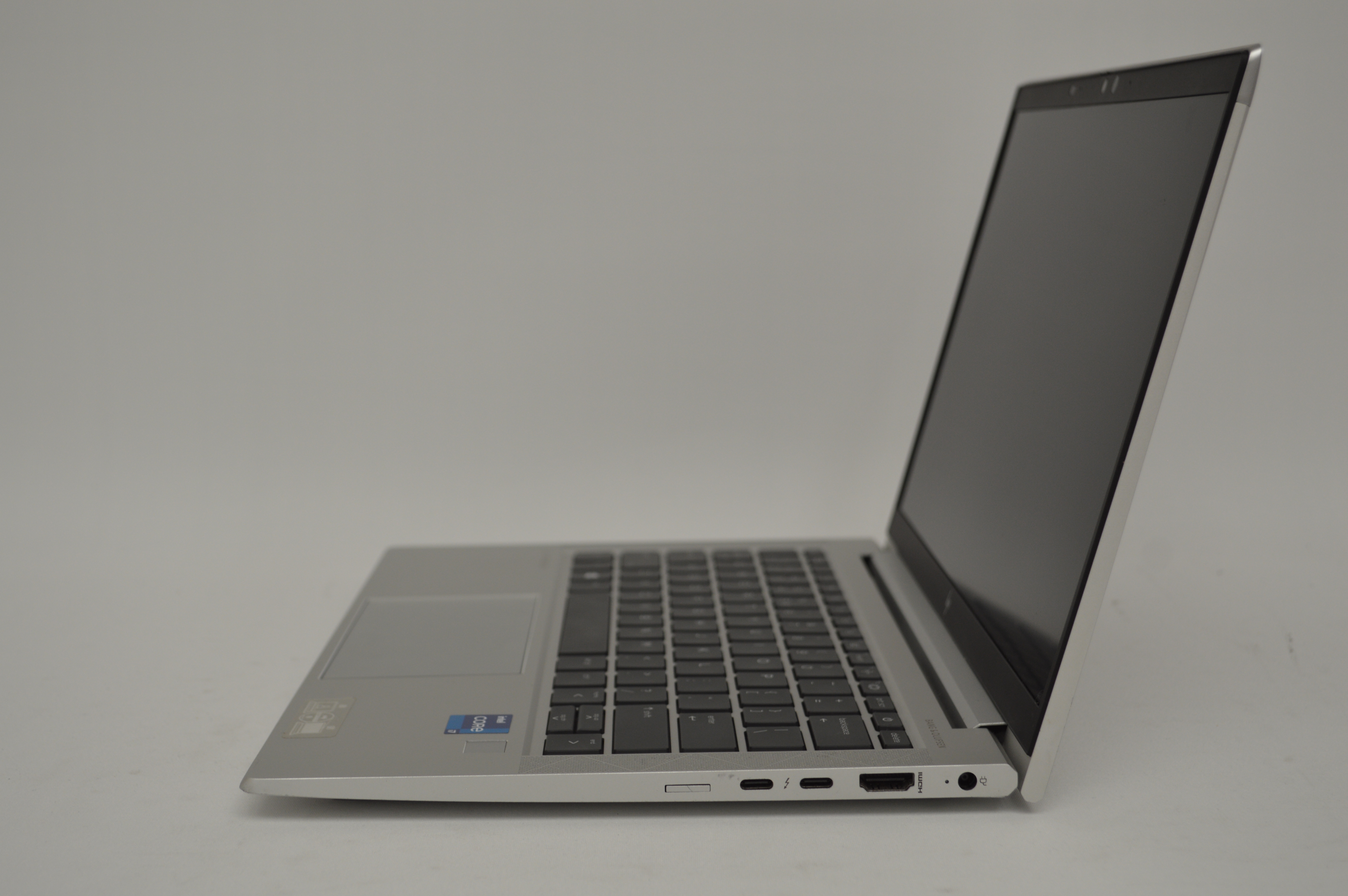 HP EliteBook 830 G8