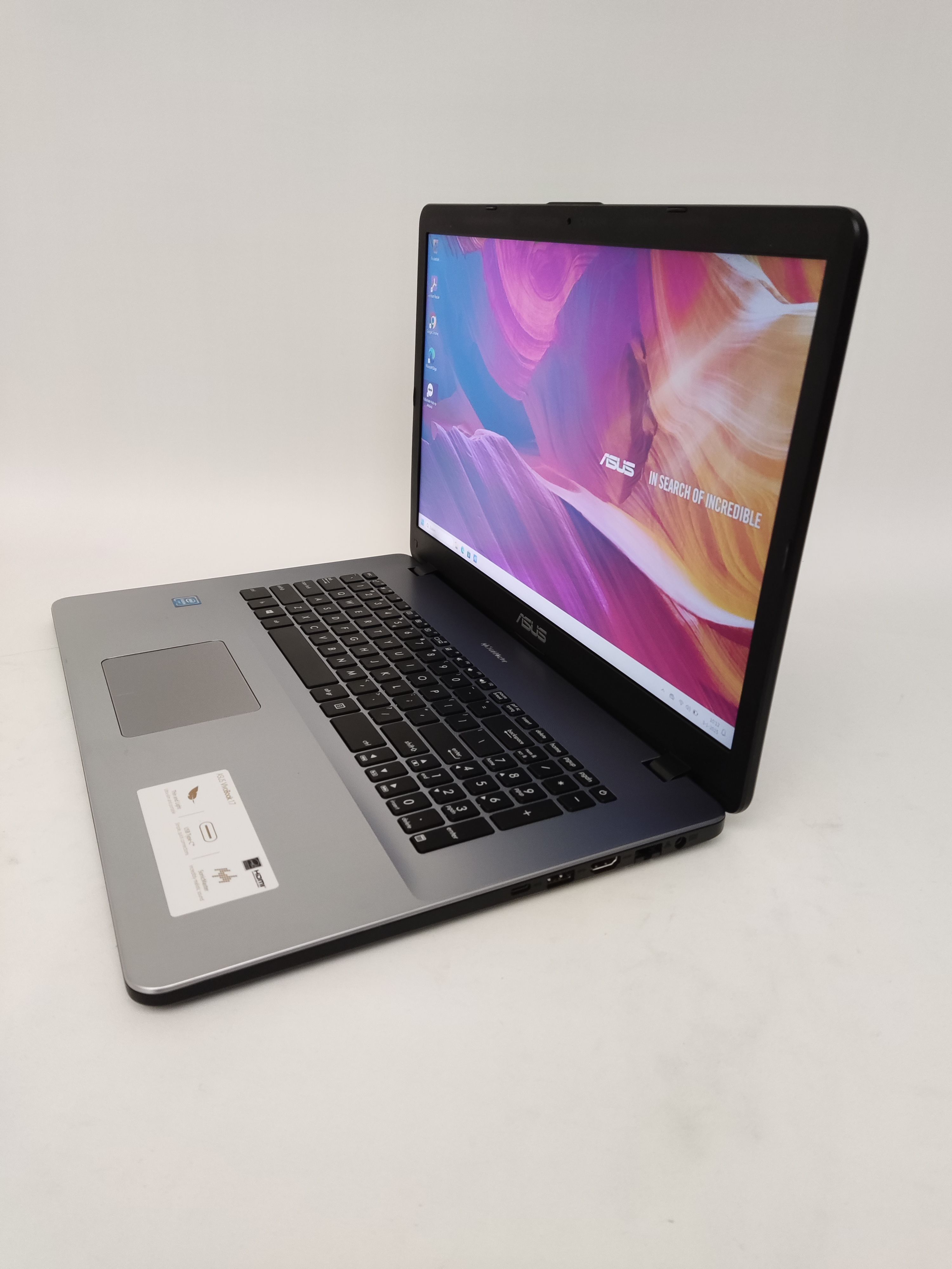Asus VivoBook 17