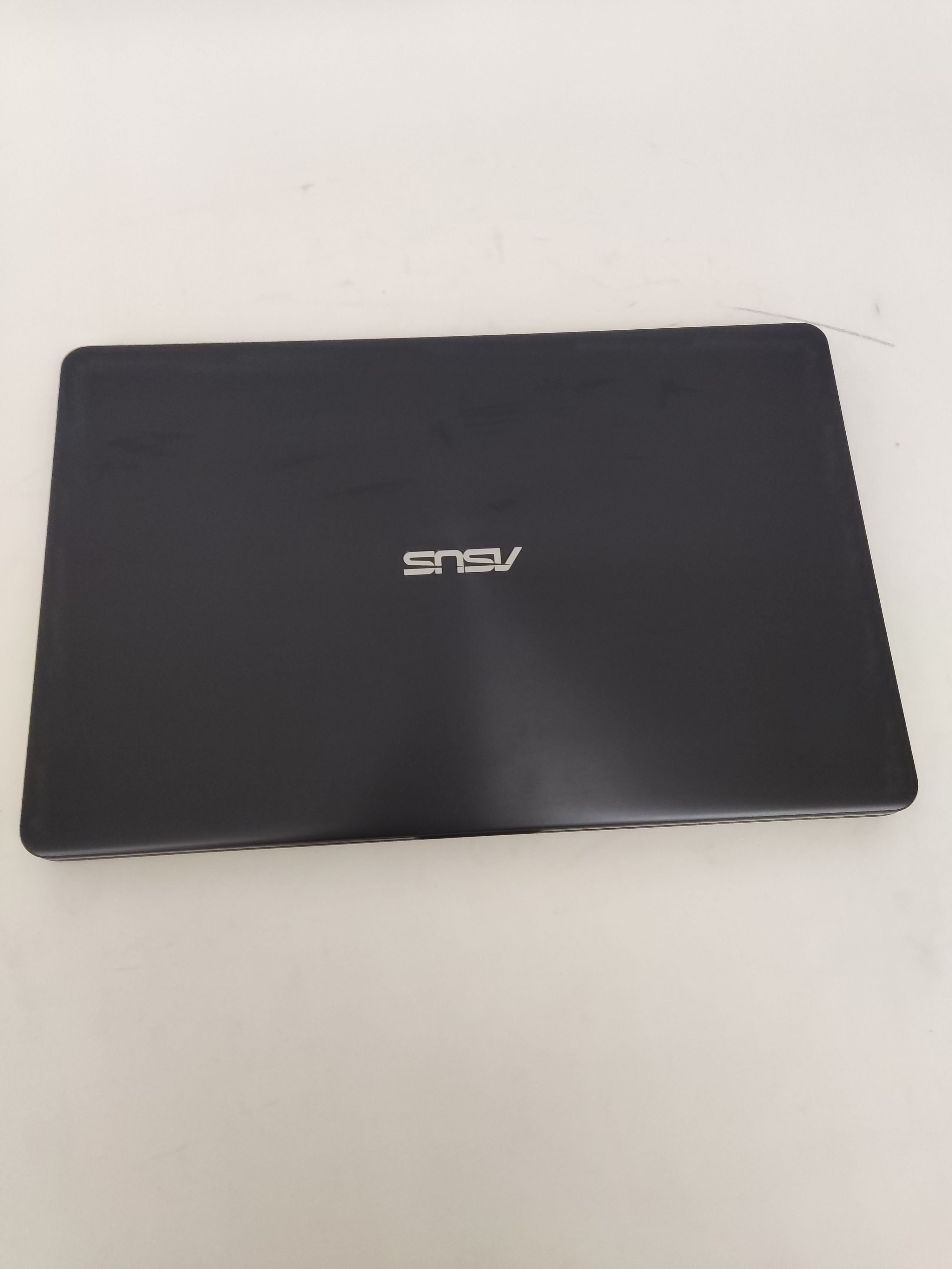 Asus VivoBook 17