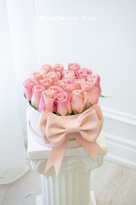 Pink bow flower box