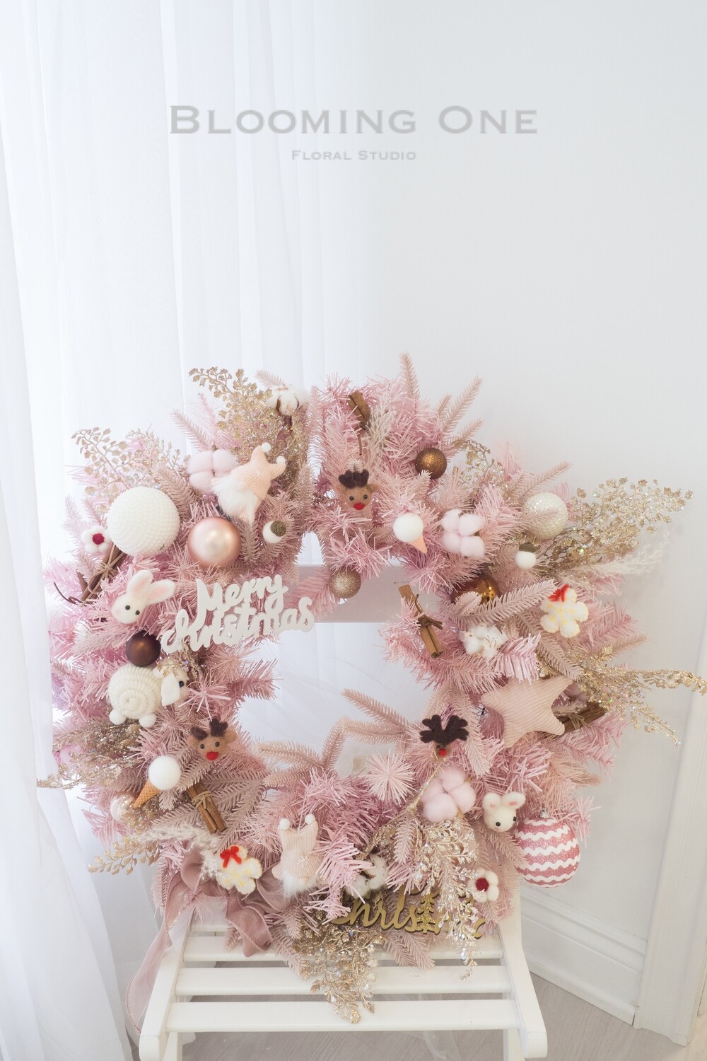 Christmas wreath - Pink ocean