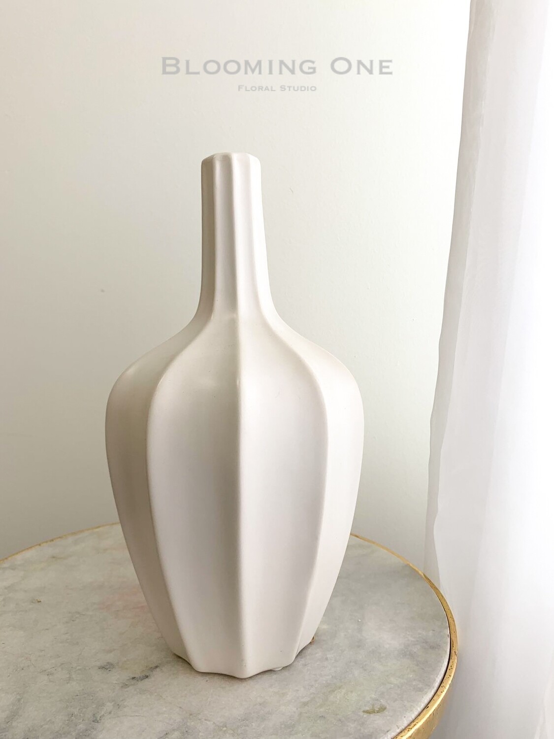 Lula Geo Ceramic Vase - M (Height 11.81")
